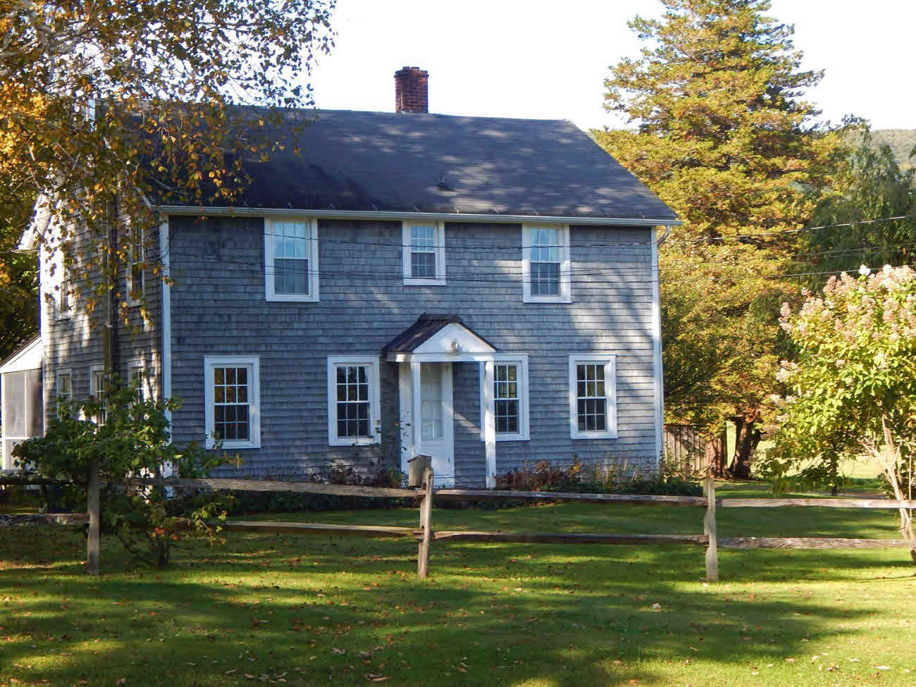 Building photograph for 262 UNDERMOUNTAIN ROAD